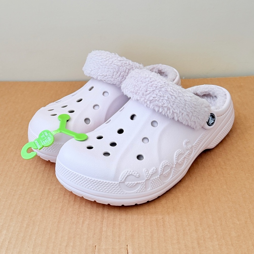CROCS Baya Faux Fur Lined Clogs Women’s Size 9 | Men’s Size 7 | Barely Pink - Picture 8 of 10